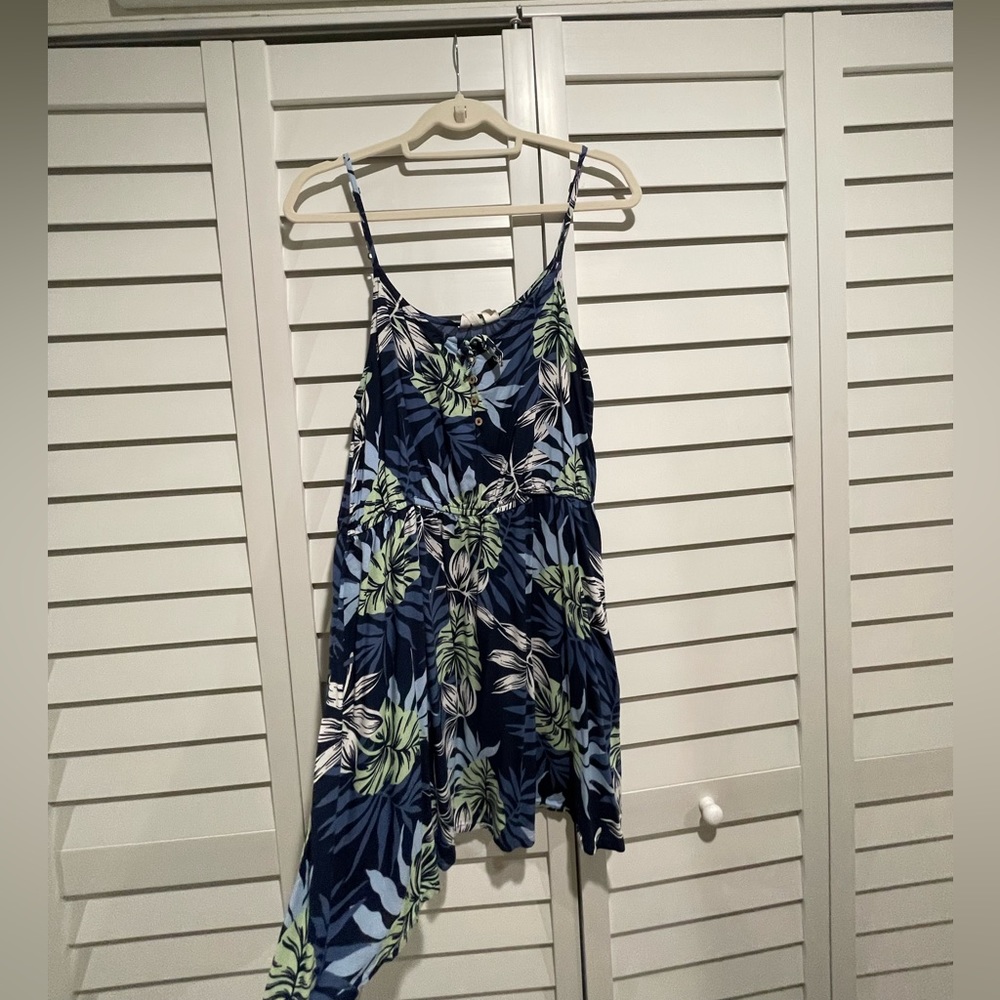 Cute summer dress.